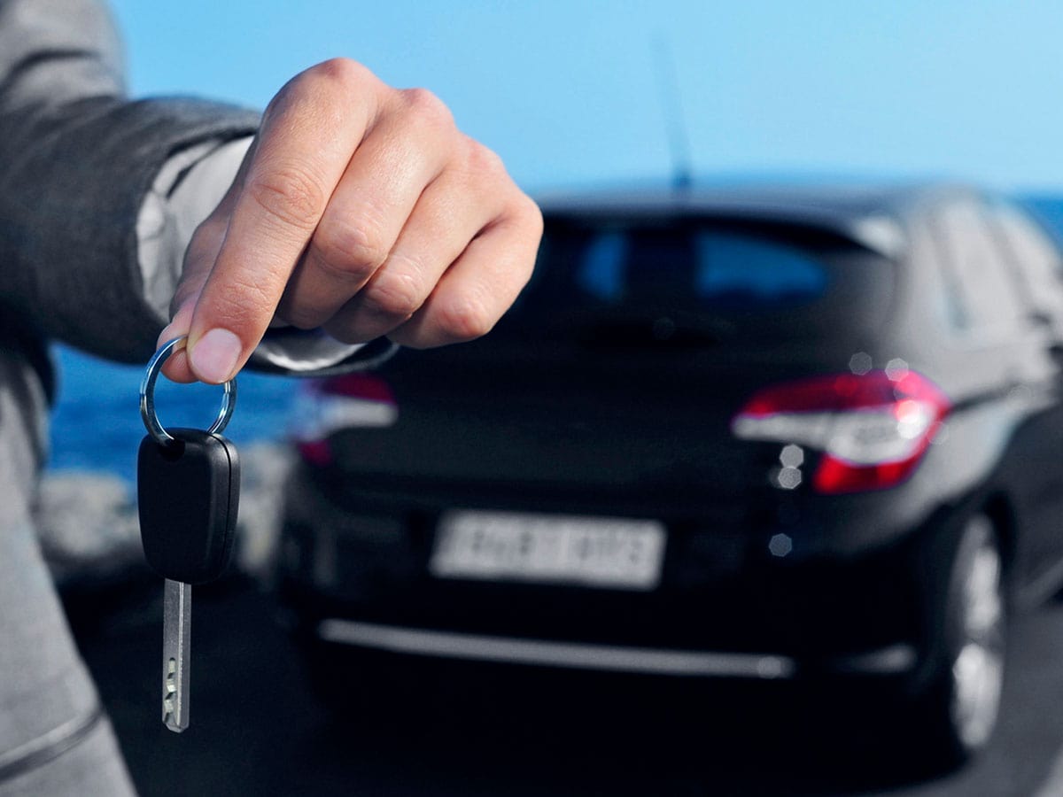 Coche de alquiler para preparar tu viaje